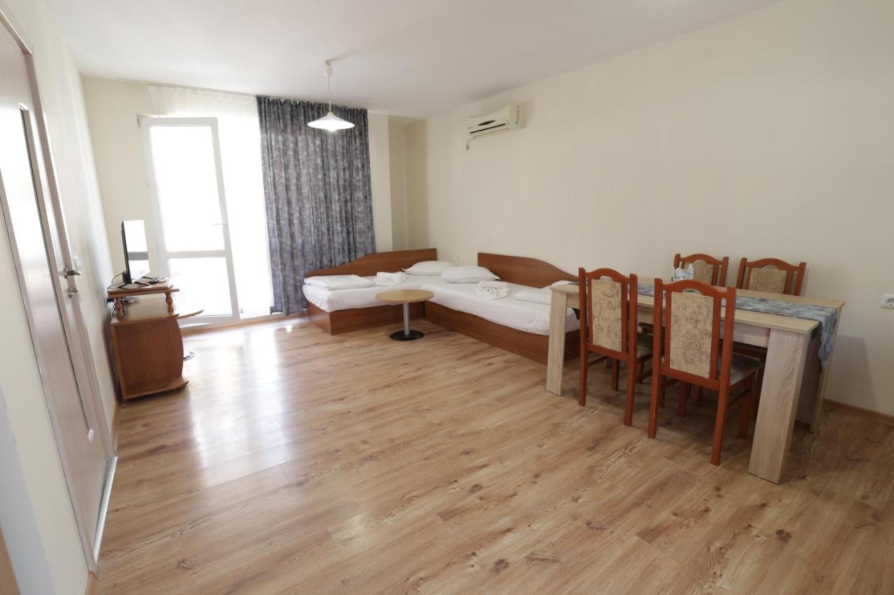 Апартамент Зевс Pomorie Exterior foto